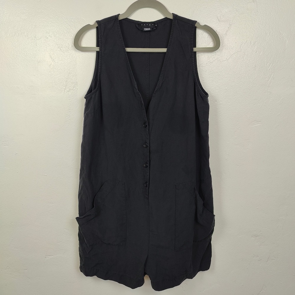 Black V-Neck Linen Sleeveless Romper - Picture 2 of 10